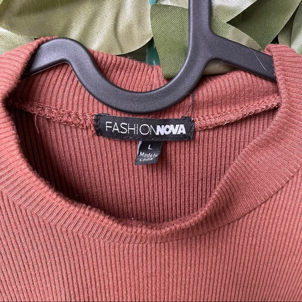 Crop Top - Picture 2 of 2